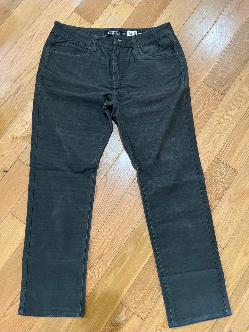 Ezekiel Men's Corduroy Pants in Charcoal